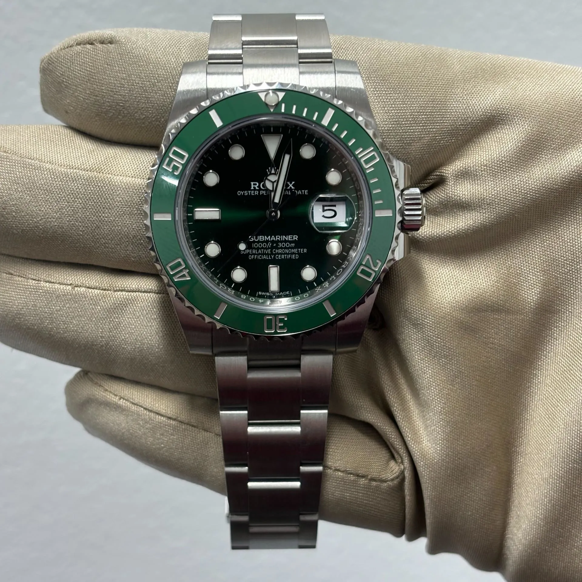 Rolex Submariner 116610LV 40mm Steel Green