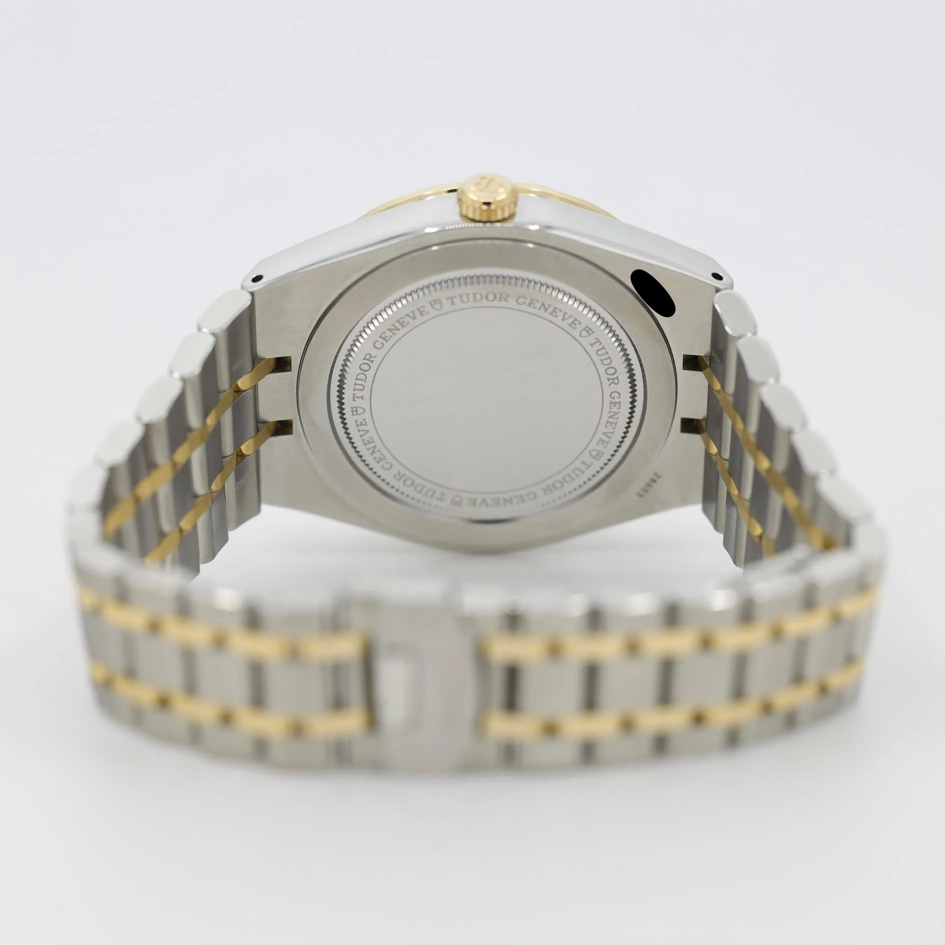 Tudor Royal M28603-0001 41mm Yellow gold Silver 7