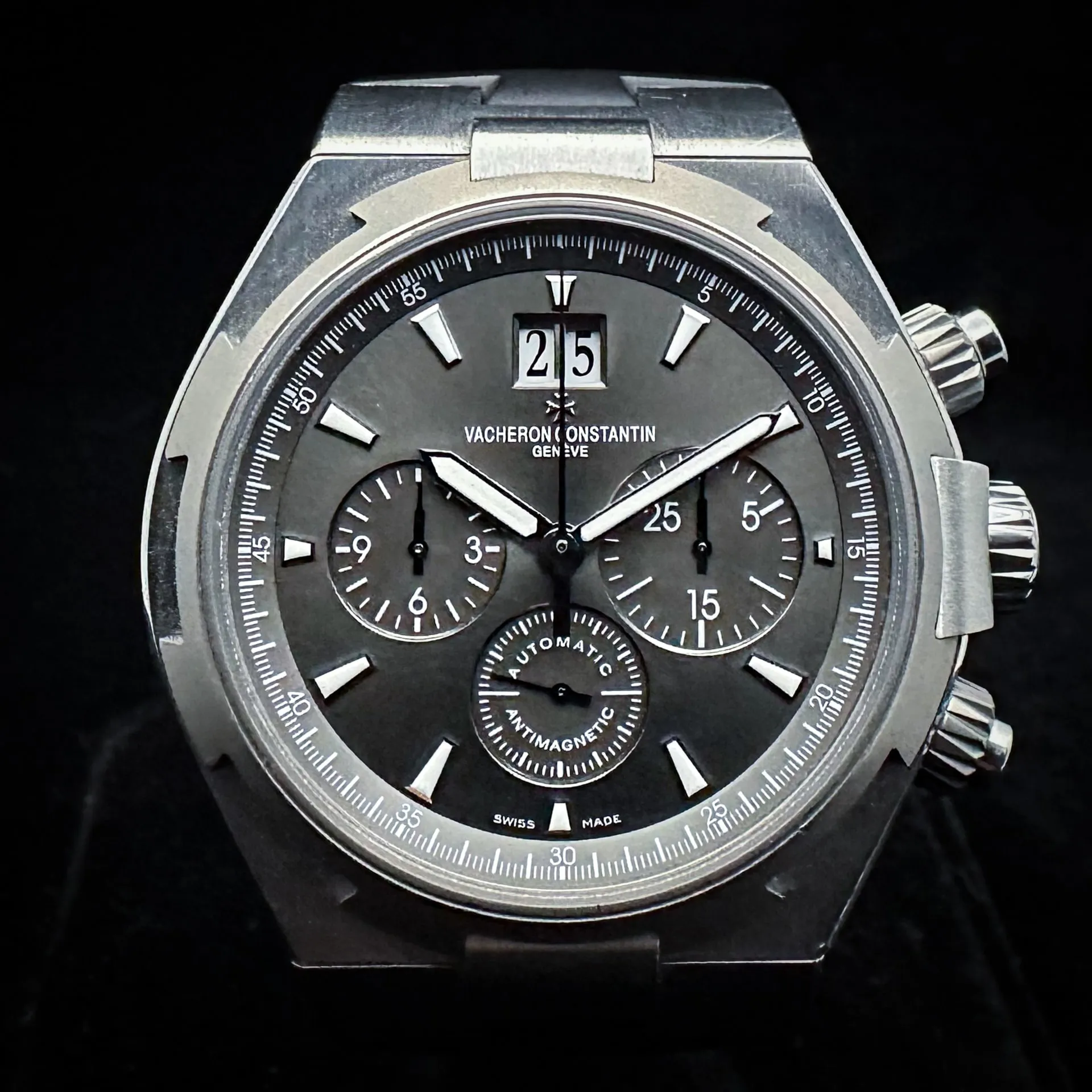 Vacheron Constantin Overseas Chronograph 49150/000W-9501 42.5mm Titanium Gray