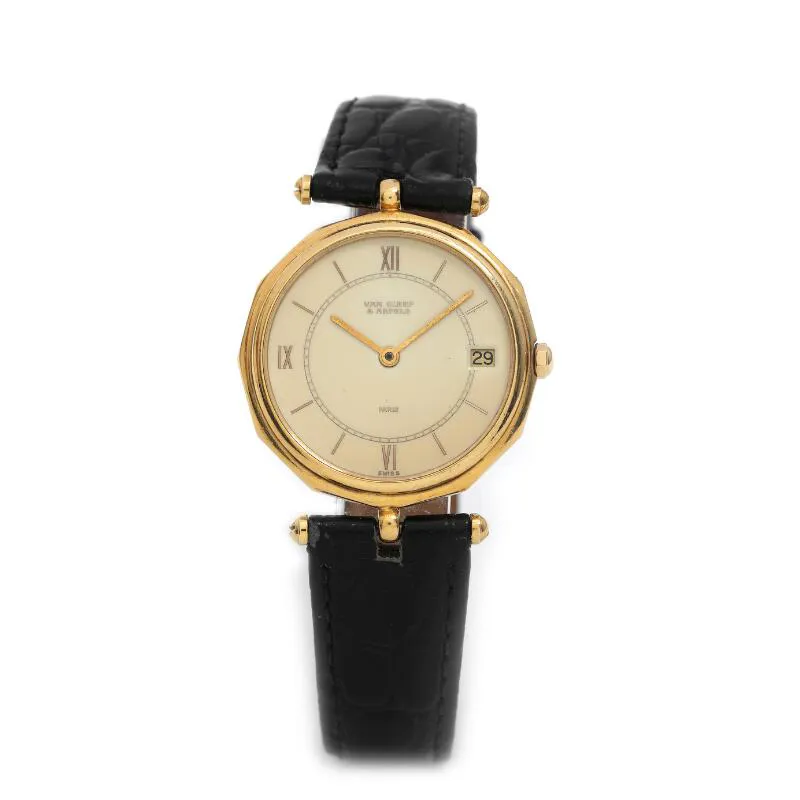 Van Cleef & Arpels 13101 33mm Yellow gold