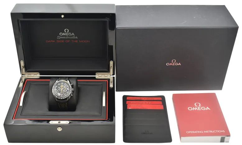 Omega Speedmaster Moonwatch 311.92.44.30.01.001 44mm Ceramic Black 6