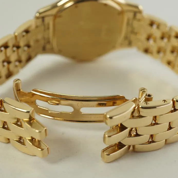 Cartier Cougar 887904 33mm Yellow gold White 4