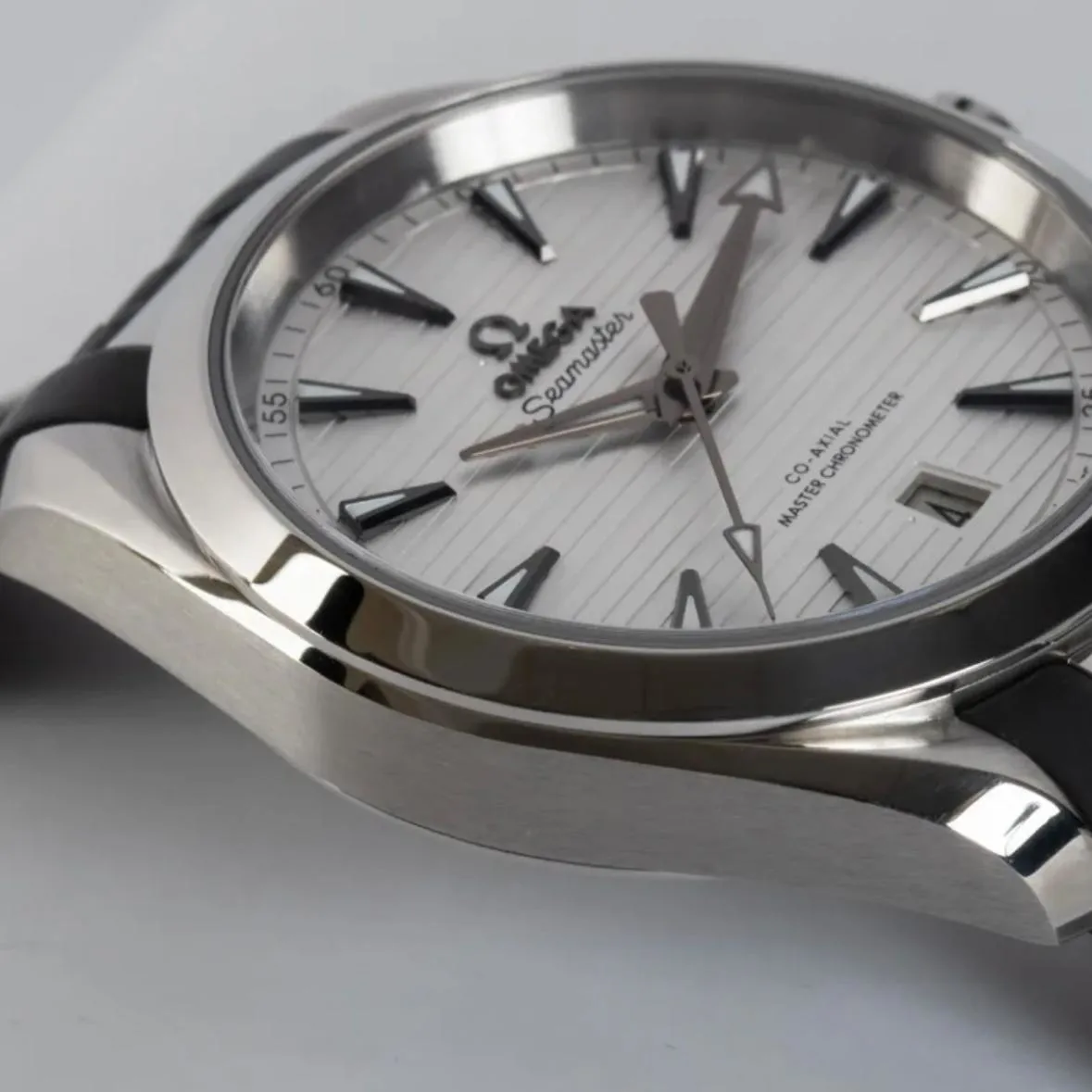 Omega Aqua Terra 220.12.38.20.02.001 38mm Stainless steel Silver 4