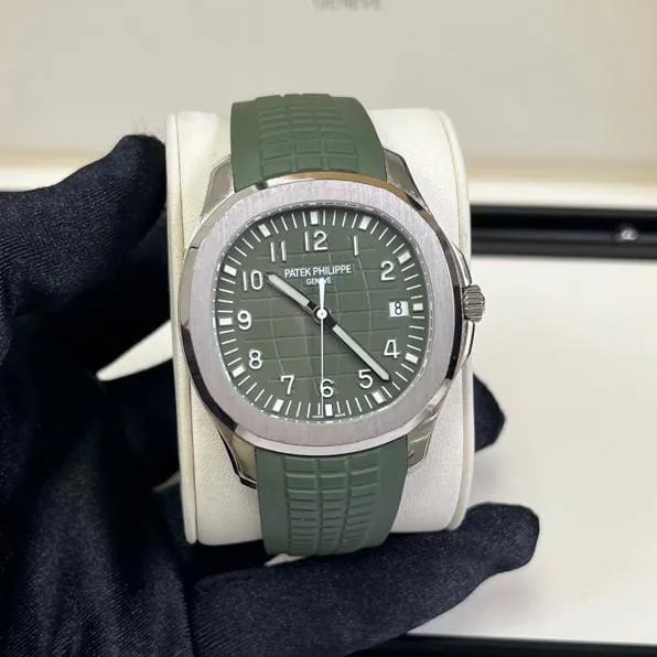 Patek Philippe Aquanaut 5168G-010 42mm White gold Green