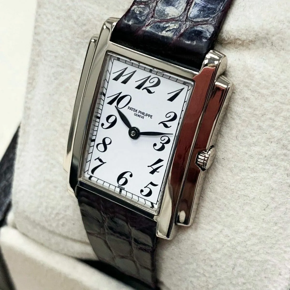 Patek Philippe Gondolo 4824G 22mm White gold White 1