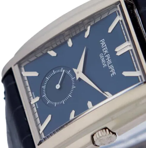 Patek Philippe Gondolo 5124G-011 33.5mm White gold Blue 2