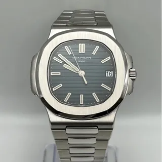 Patek Philippe Nautilus 5711/1A-001 Stainless steel Blue