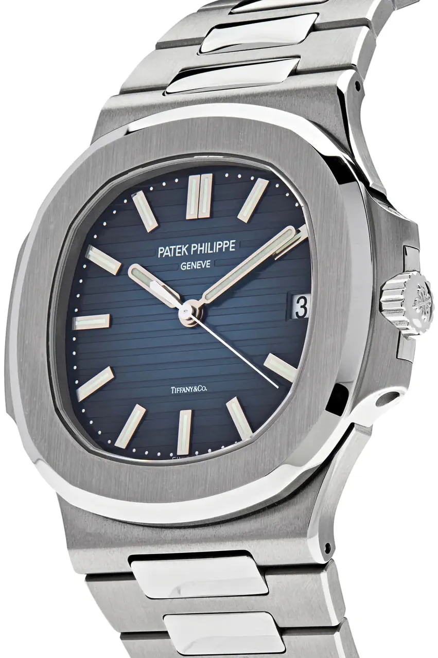 Patek Philippe Nautilus 5711/1A-001 40mm Stainless steel Blue 5