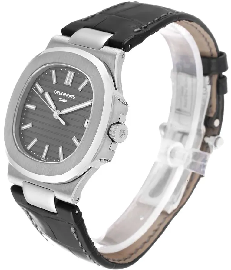 Patek Philippe Nautilus 5711G-001 40mm White gold Gray 1