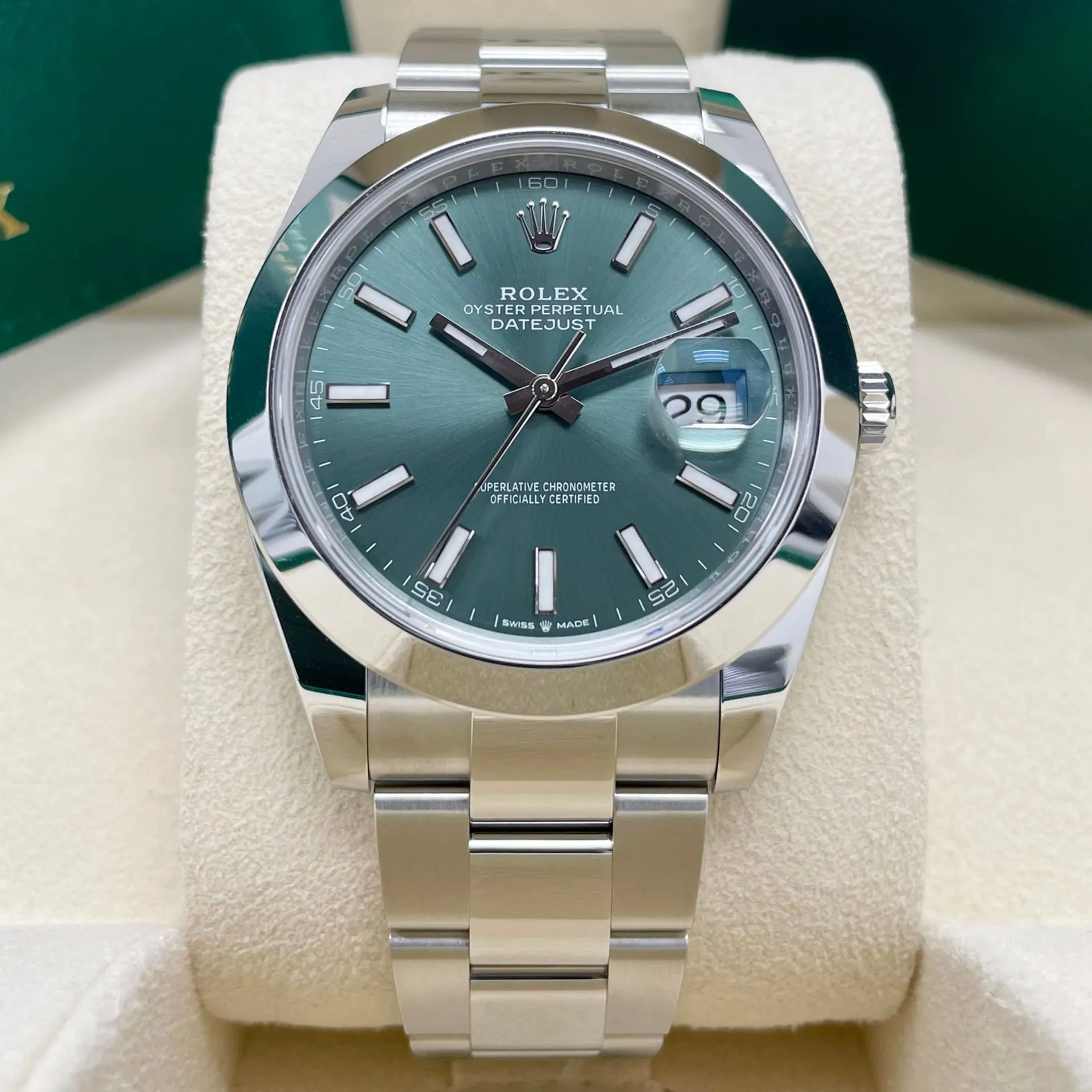 Rolex Datejust 126300-0019 41mm Oystersteel Green