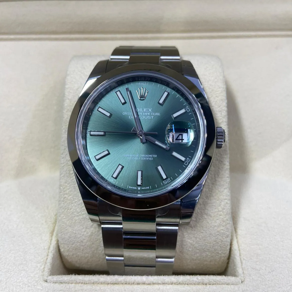 Rolex Datejust 126300-0019 41mm Oystersteel Green