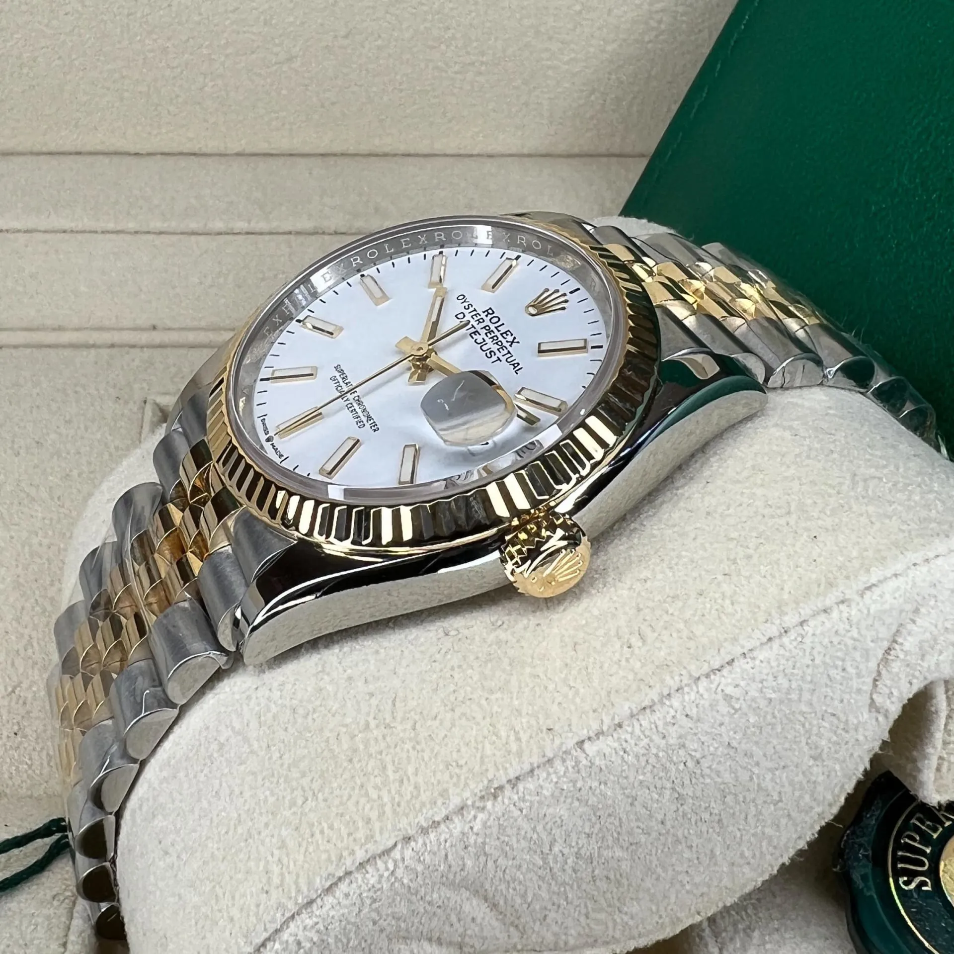 Rolex Datejust 36 126233-0019 36mm Yellow gold and Oystersteel White 3