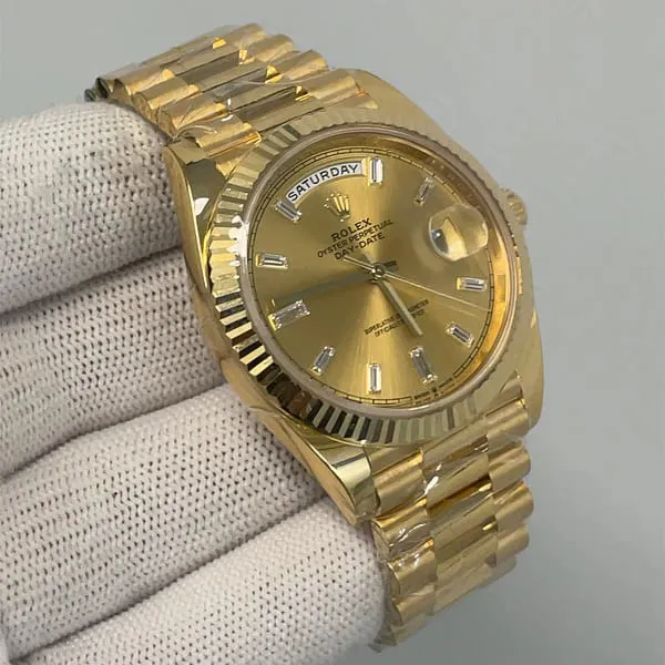 Rolex Day-Date 40 228238-0005 40mm 18k yellow gold Champagne