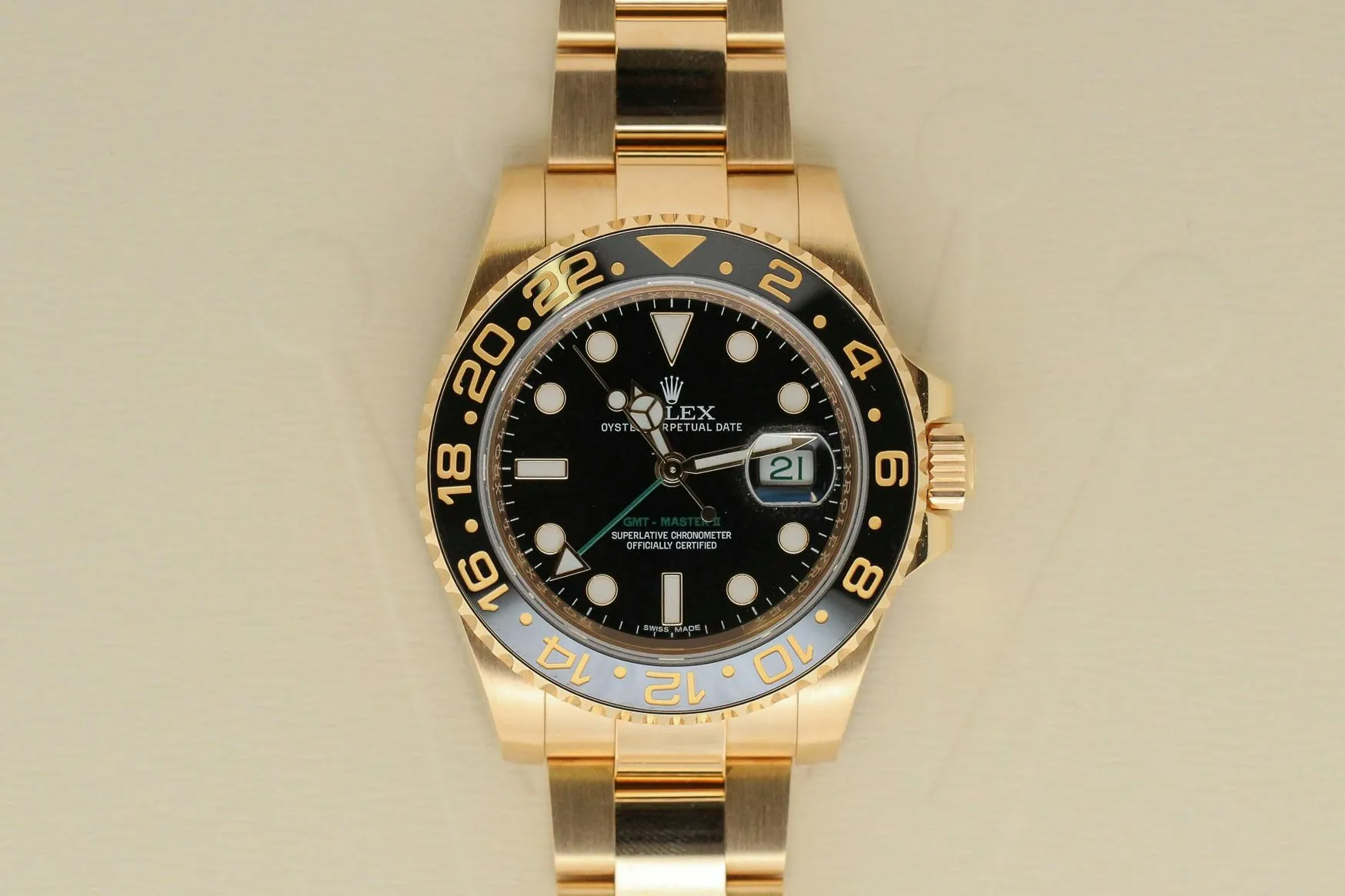 Rolex GMT-Master II 116718LN 40mm Yellow gold Black