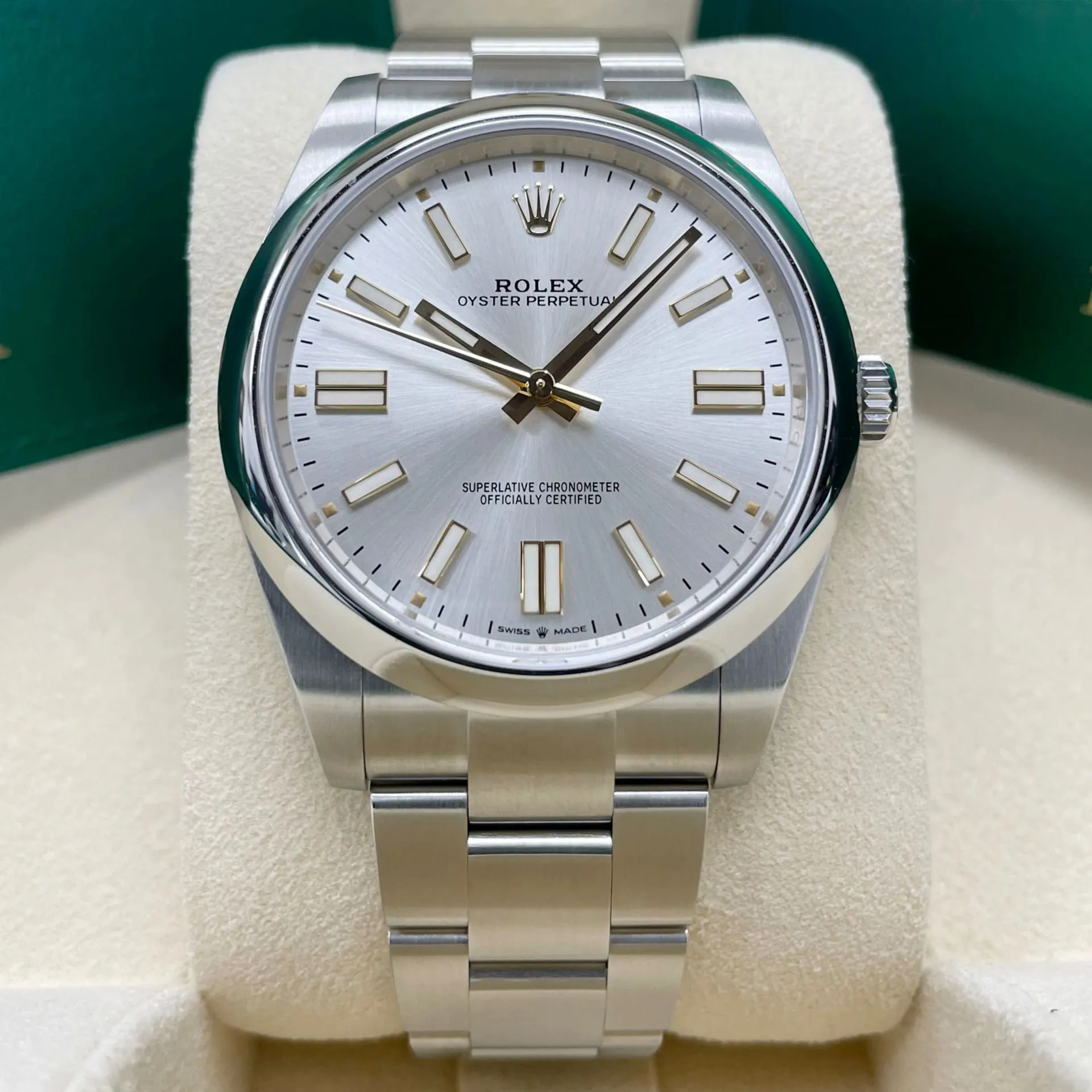 Rolex Oyster Perpetual 124300-0001 41mm Oystersteel Silver 1