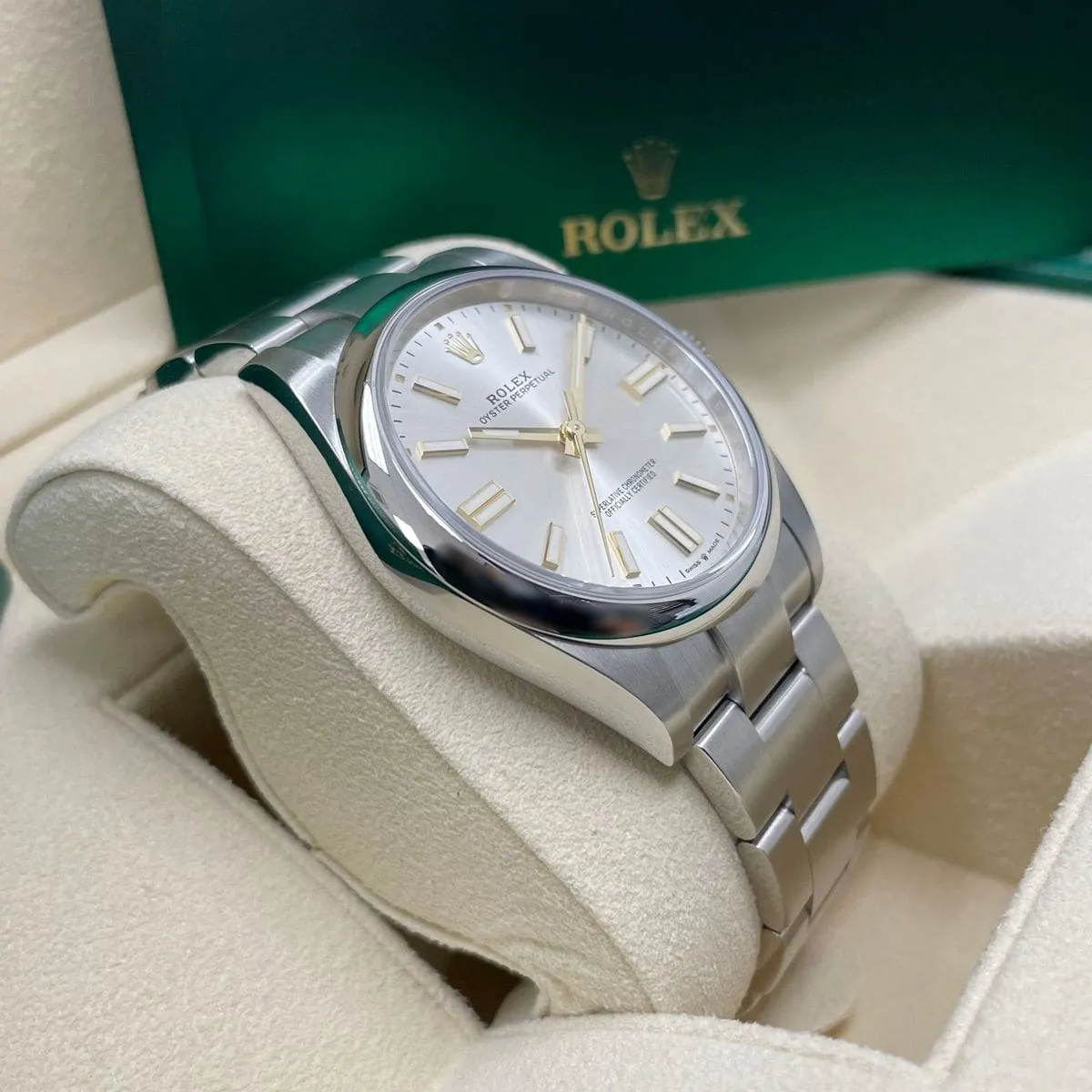 Rolex Oyster Perpetual 124300-0001 41mm Oystersteel Silver 4