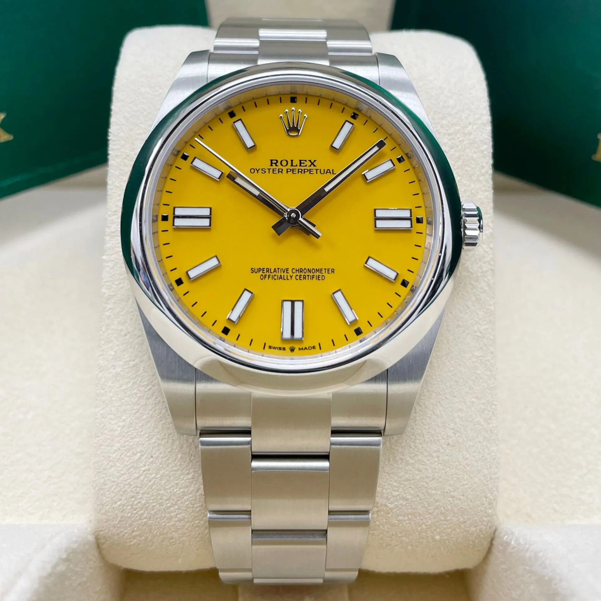 Rolex Oyster Perpetual 124300-0004 41mm Stainless steel Yellow