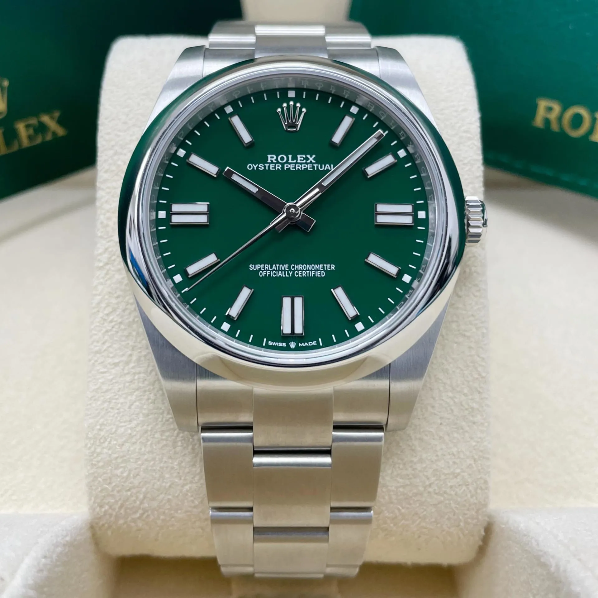 Rolex Oyster Perpetual 124300-0005 41mm Oystersteel Green