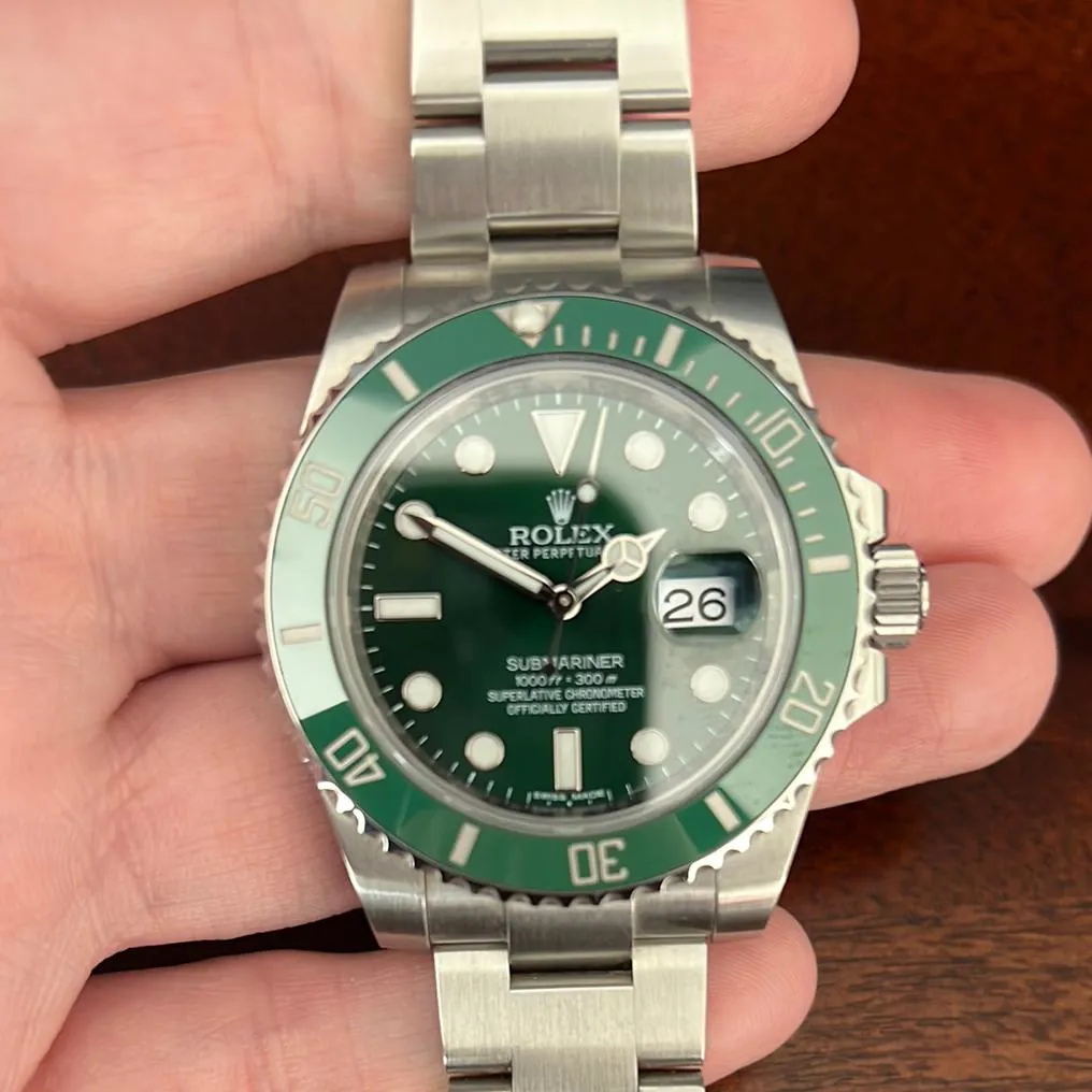 Rolex Submariner 116610LV 40mm Steel Green