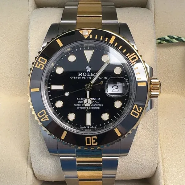 Rolex Submariner 126613LN-0002 41mm Yellow gold and Oystersteel Black