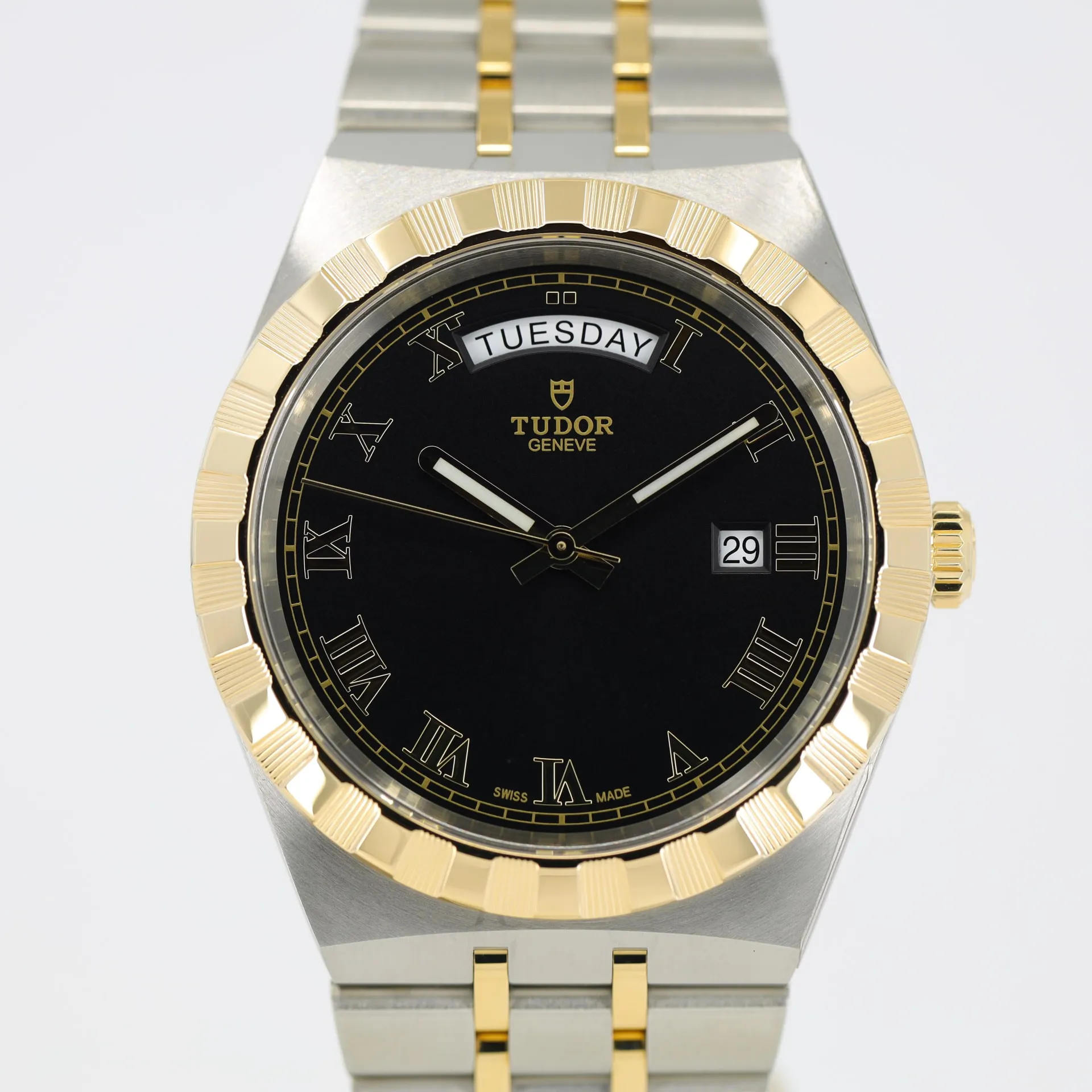 Tudor Royal M28603-0003 41mm Yellow gold Black