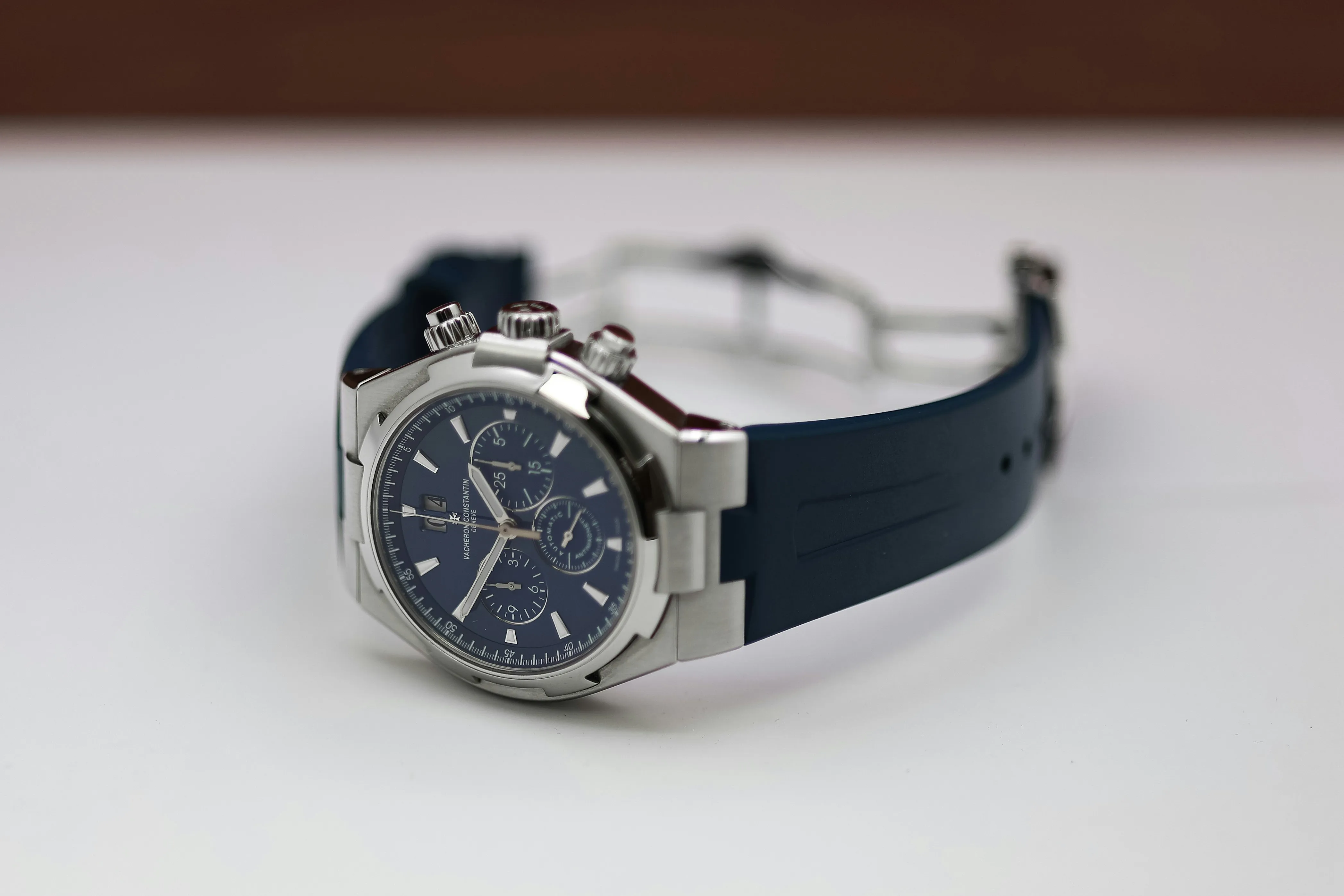 Vacheron Constantin Overseas Chronograph 49150/000A-9745 42.5mm Stainless steel Blue