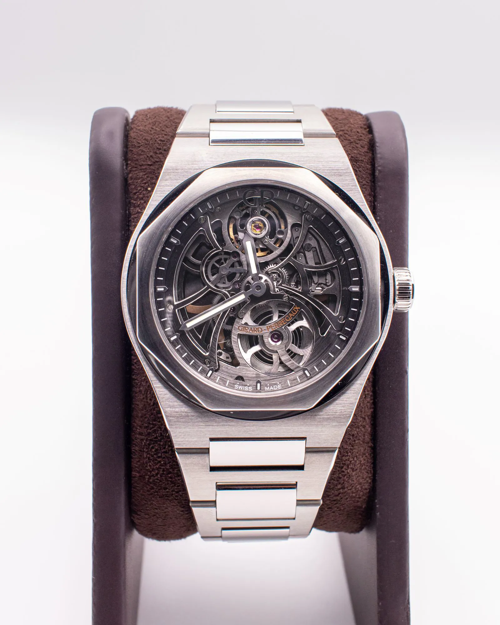 Girard-Perregaux Laureato Skeleton 81015-11-001-11A 42mm Stainless steel and Sapphire Skelotonized anthracite 1