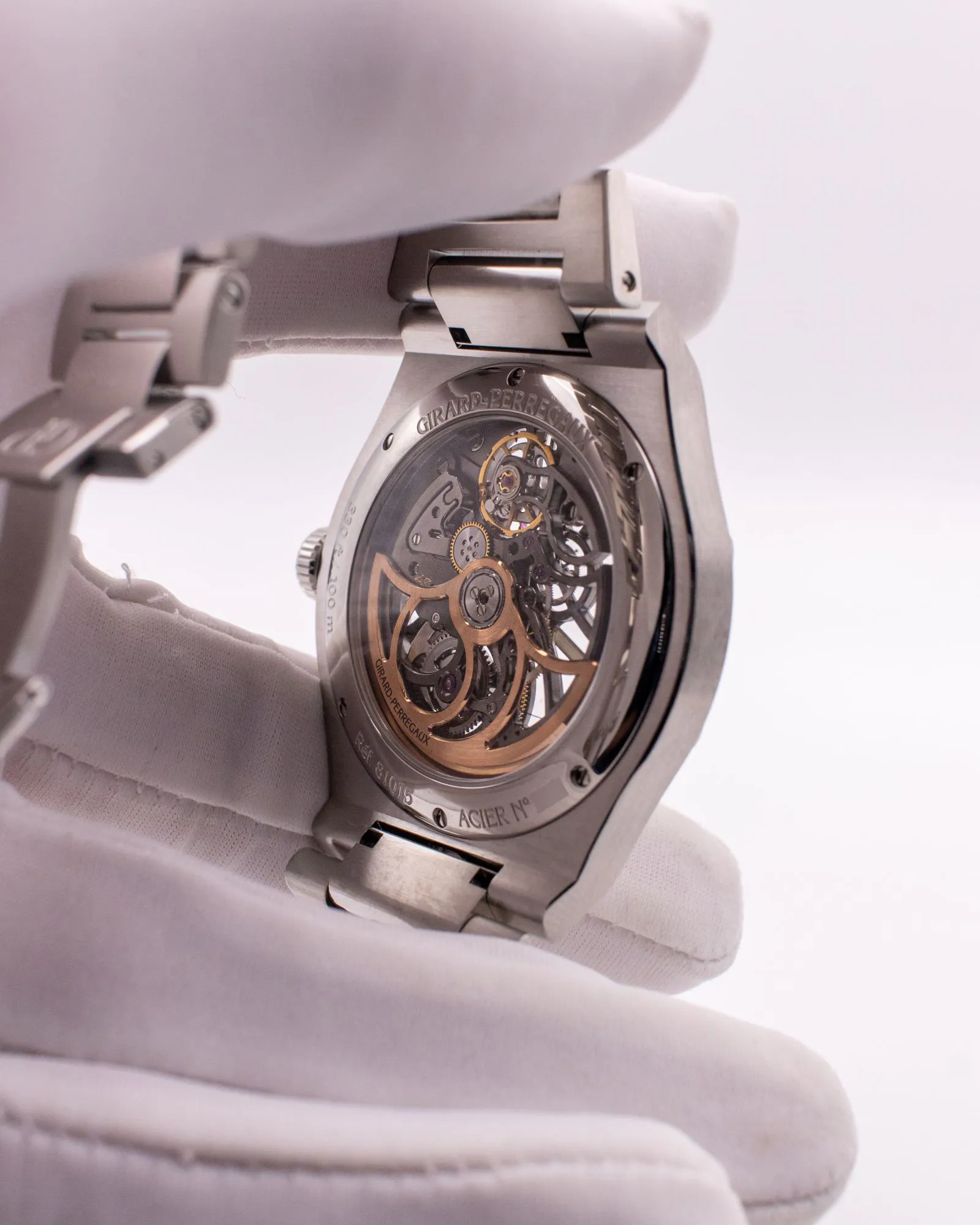 Girard-Perregaux Laureato Skeleton 81015-11-001-11A 42mm Stainless steel and Sapphire Skelotonized anthracite 5