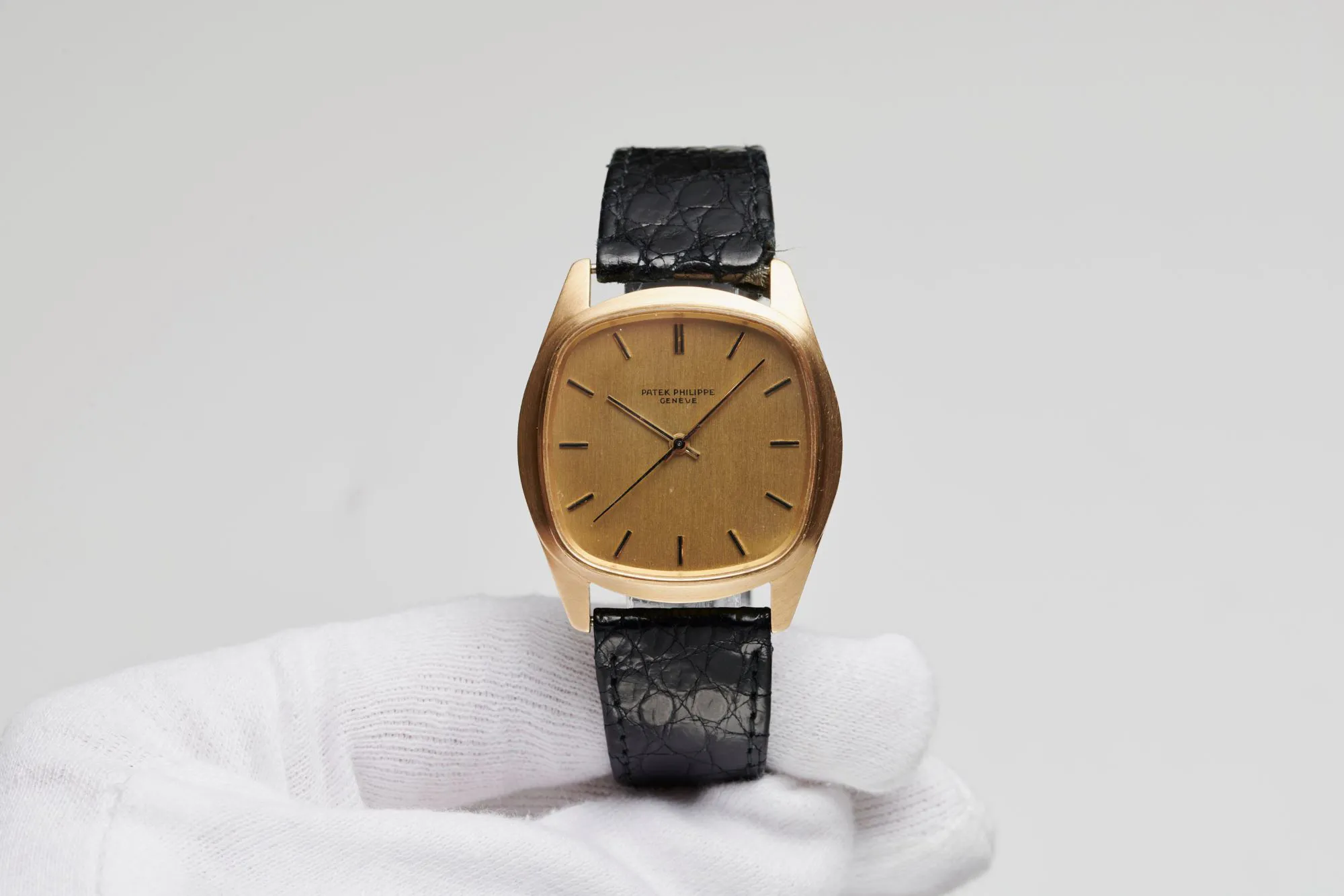 Patek Philippe Ellipse d'OR 3585 36mm Yellow gold Yellow gold 3