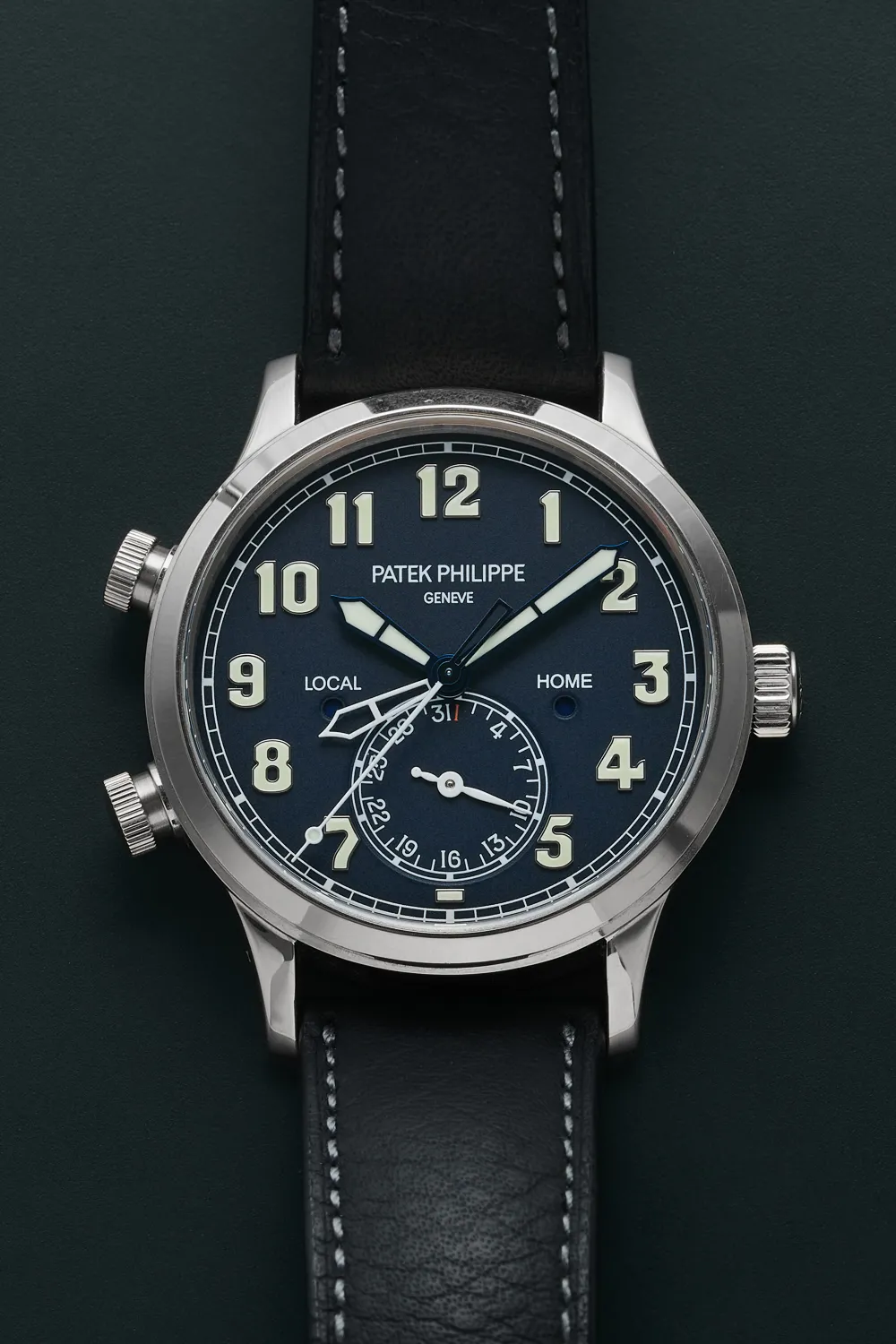 Patek Philippe Calatrava Pilot Travel Time 5524G-001 42mm White gold Dark Blue