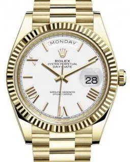 Rolex Day-Date 40 228238 Yellow gold White