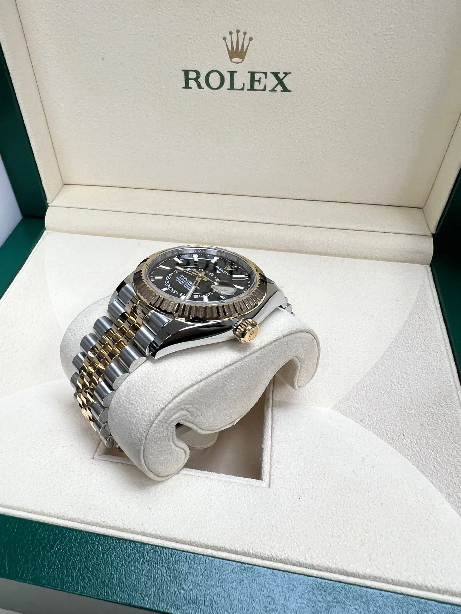 Rolex Sky-Dweller 326933 42mm Two Tone Yellow gold 2