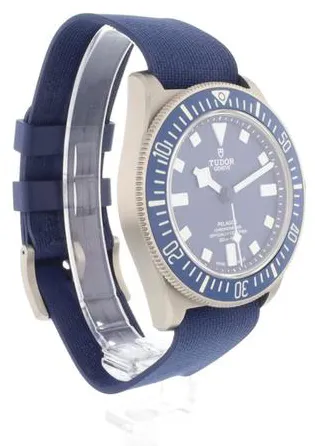 Tudor Pelagos 25707B 42mm Titanium Blue 7