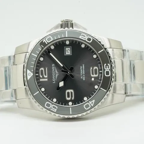 Longines HydroConquest L3.781.4.76.6 41mm Stainless steel Gray