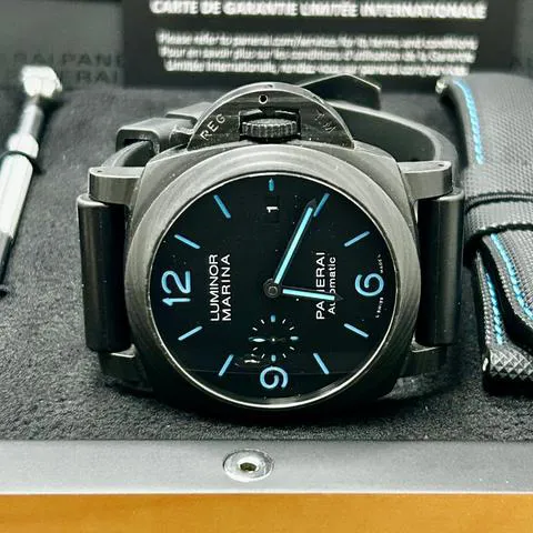 Panerai Luminor GMT Automatic PAM 01661 44mm Carbon fiber Black 8