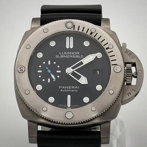 Panerai Submersible PAM 01305 47mm Titanium Black 8