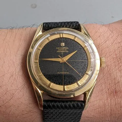 Universal Genève Polerouter 35mm Yellow gold Black