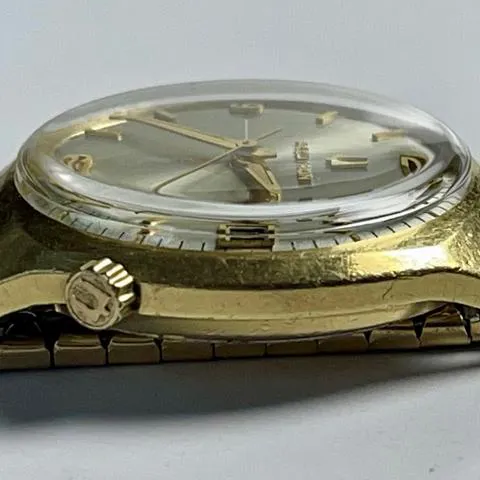 Bulova 34mm Yellow gold Silver 7