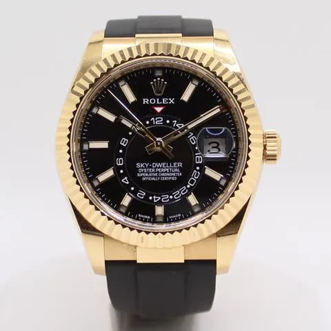 Rolex Sky-Dweller 326238 42mm Yellow gold Black