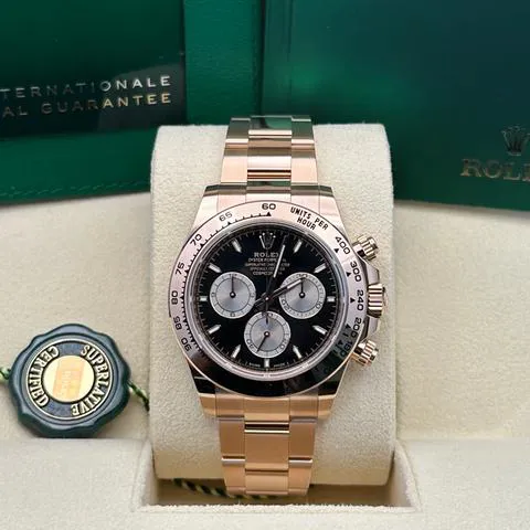 Rolex Daytona 126505 40mm Rose gold Black