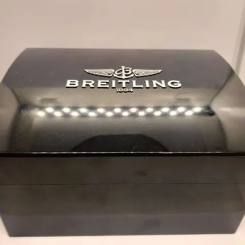 Breitling Avenger E17370 44.5mm Titanium Black 10