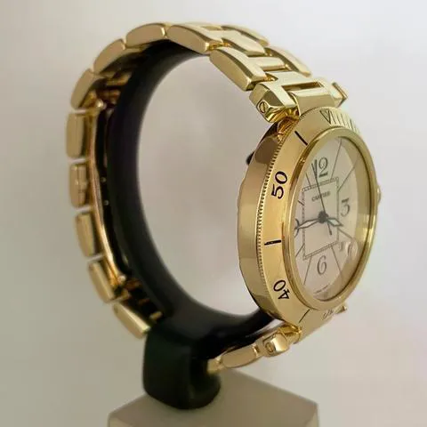 Cartier Pasha 820903 38mm Yellow gold Silver 8
