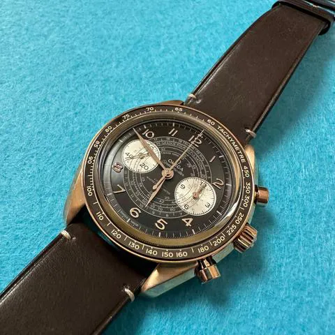 Omega Speedmaster Racing 329.92.43.51.10.001 43mm Bronze Brown 3