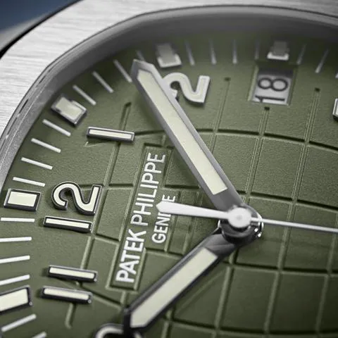 Patek Philippe Aquanaut 5168G-010 42mm White gold Green 3