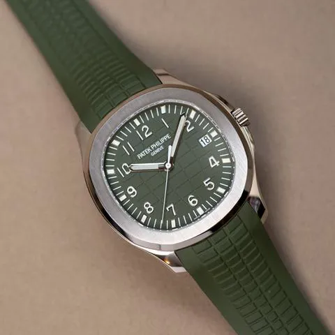 Patek Philippe Aquanaut 5168G-010 42mm White gold Green 1