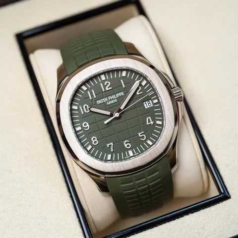 Patek Philippe Aquanaut 5168G-010 42mm White gold Green 13