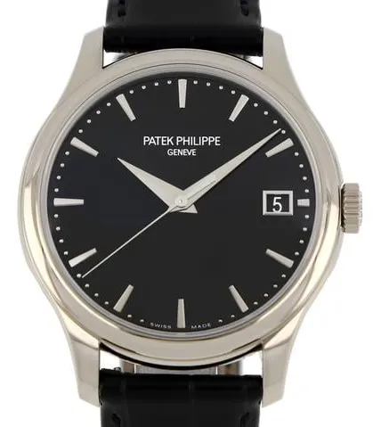 Patek Philippe Calatrava 5227G-010 39mm White gold Black