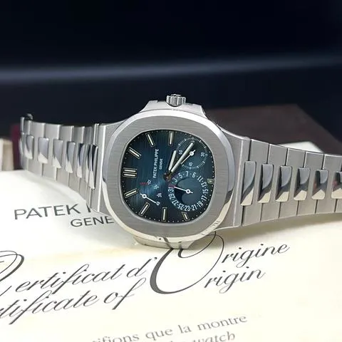 Patek Philippe Nautilus Moonphase 5712/1A-001 40mm Stainless steel Blue