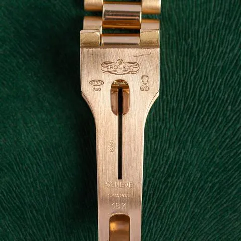 Rolex Day-Date 36 1802 36mm Yellow gold Champagne 3