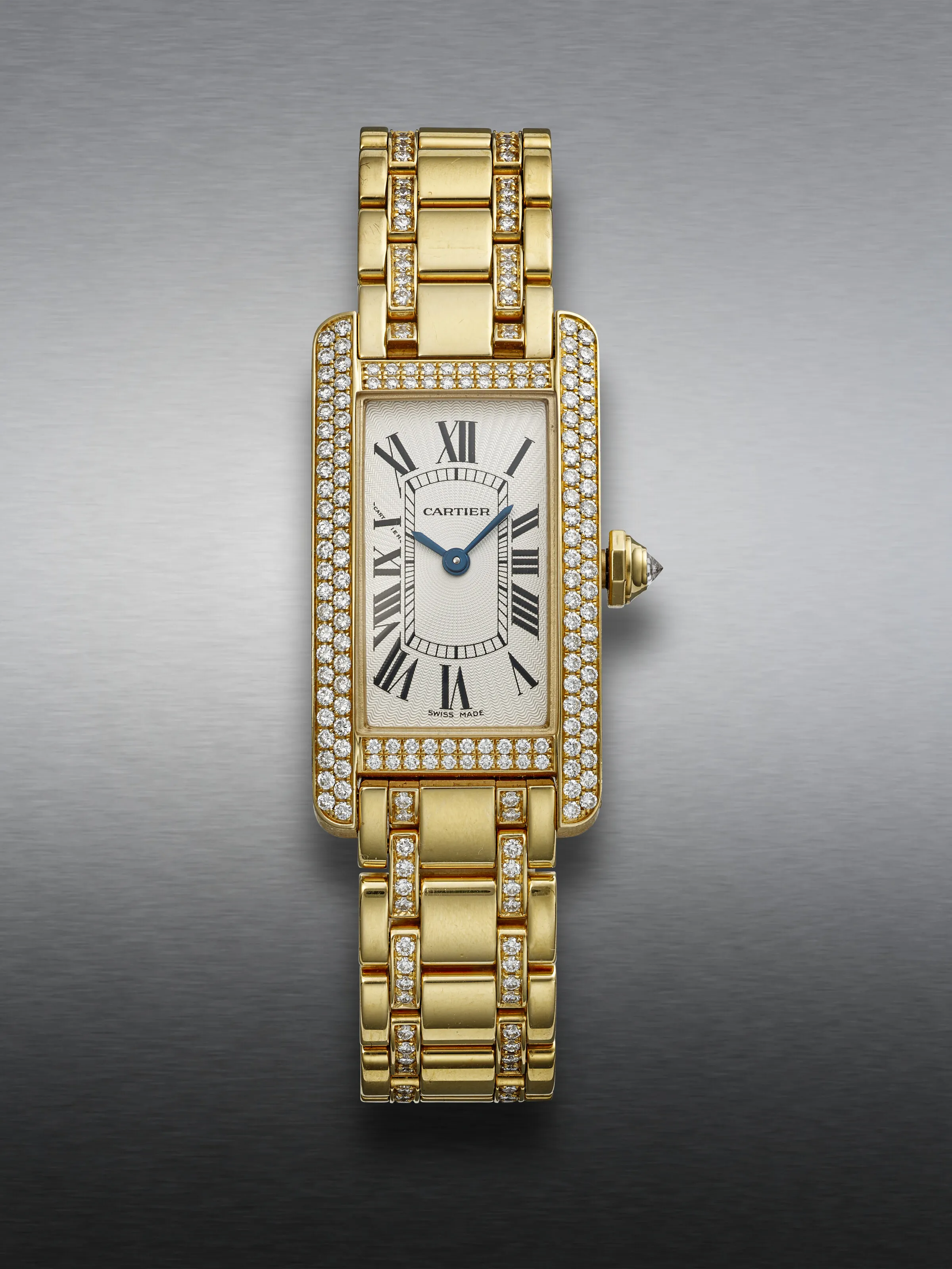 Cartier Tank Amercaine XL 2482 19mm Yellow gold and diamond-set Silvered
